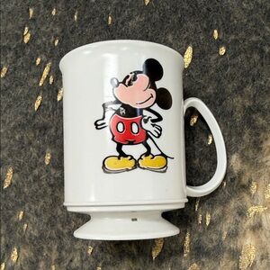 vintage Walt Disney Productions Mickey and Minnie Mouse plastic pedestal mug